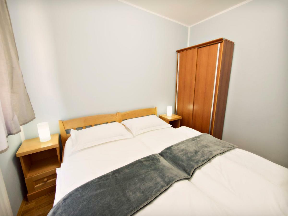 Apartmani Fortuna Зларин Екстериор снимка